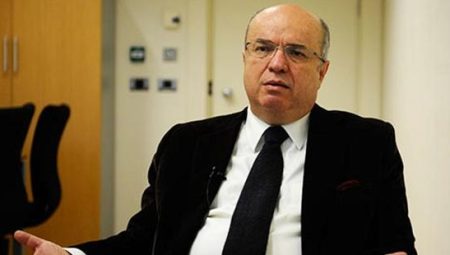 Fehmi Koru: Bugün karşıma çıkan üç haber beni 7.5 sarsıntı şiddetinde çarptı