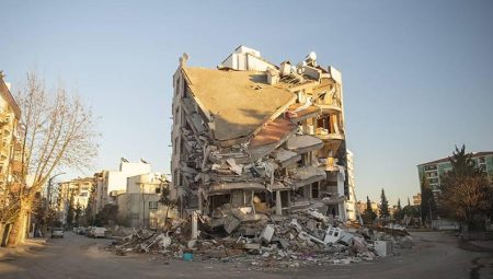 Fehmi Koru: “İstifa, istifa” sesleri yükseliyor, lakin o sesleri duyan da resen misyon bırakan da yok bizde…