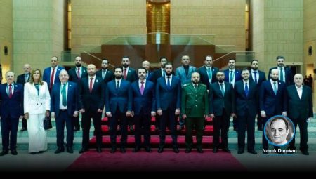 Suriye’de yeni süreksiz kabine aşikâr oldu: Kürt, Dürzi, Alevi ve Hristiyan toplumundan kimse yer almadı; Şam’ı boykot tartışılıyor