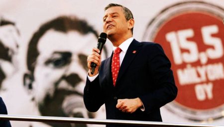 Abdulkadir Selvi: Özgür Özel orta seçim atağı yapacak