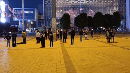 Taksim’de “Duran Adam” hareketi yapan 21 kişi gözaltında; suçlama 2911’e muhalefet: “Taksim, Valiliğin yasakladığı alan”