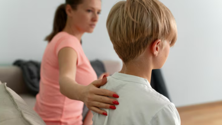 Çocuklarda Skolyoz Teşhis ve Tedavisinde Erken Müdahale Hayat Kurtarıyor!