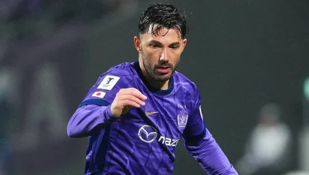Tolgay Arslan futbola veda etti